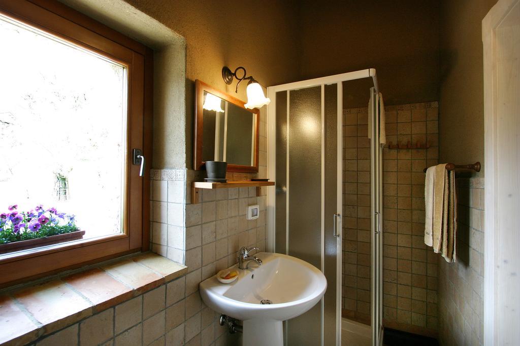 B&B Cascina Dell'Orso Castelsantangelo sul Nera 客房 照片