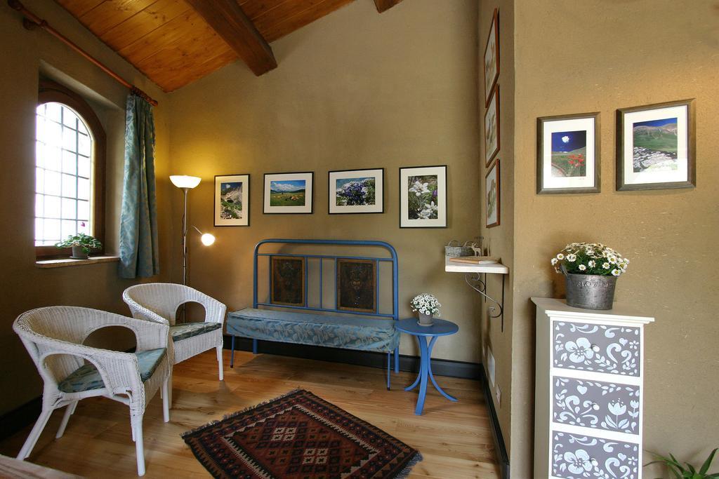 B&B Cascina Dell'Orso Castelsantangelo sul Nera 外观 照片